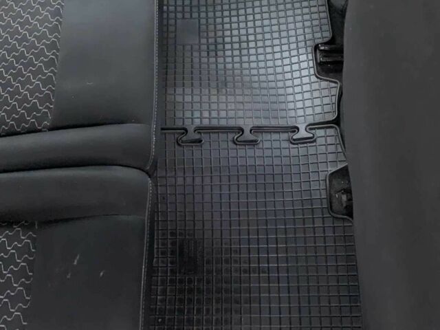 Білий Рено Кєнгу, об'ємом двигуна 1.5 л та пробігом 218 тис. км за 9700 $, фото 11 на Automoto.ua