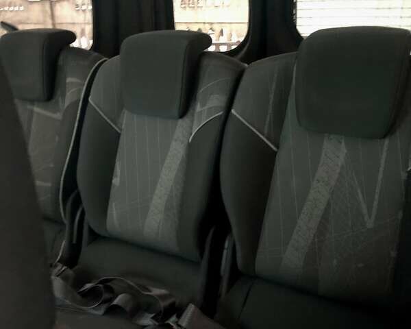 Белый Рено Кенгу, объемом двигателя 1.5 л и пробегом 90 тыс. км за 9200 $, фото 13 на Automoto.ua