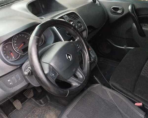 Белый Рено Кенгу, объемом двигателя 1.46 л и пробегом 397 тыс. км за 7500 $, фото 9 на Automoto.ua