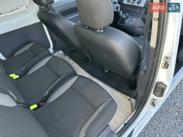 Білий Рено Кєнгу, об'ємом двигуна 1.46 л та пробігом 270 тис. км за 6950 $, фото 36 на Automoto.ua