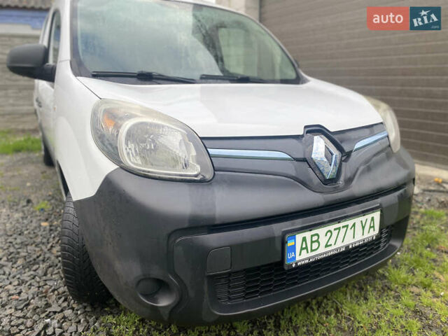 Белый Рено Кенгу, объемом двигателя 0 л и пробегом 54 тыс. км за 6500 $, фото 6 на Automoto.ua