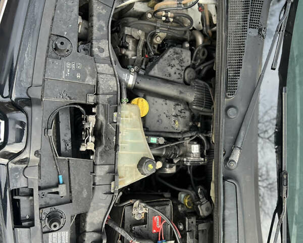 Белый Рено Кенгу, объемом двигателя 1.5 л и пробегом 265 тыс. км за 9800 $, фото 18 на Automoto.ua