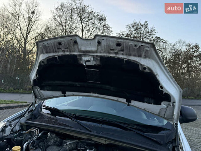 Белый Рено Кенгу, объемом двигателя 1.5 л и пробегом 186 тыс. км за 10699 $, фото 92 на Automoto.ua