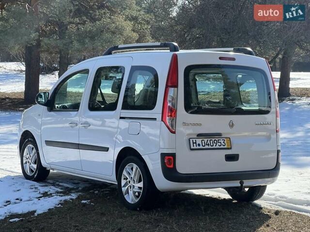 Белый Рено Кенгу, объемом двигателя 1.5 л и пробегом 220 тыс. км за 10800 $, фото 8 на Automoto.ua