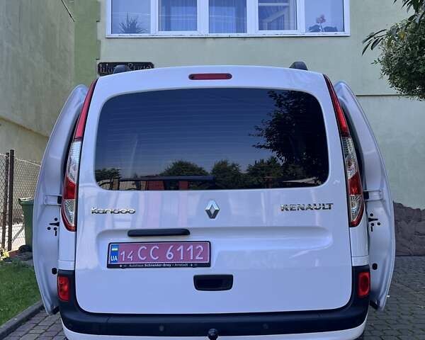 Белый Рено Кенгу, объемом двигателя 1.5 л и пробегом 63 тыс. км за 12300 $, фото 11 на Automoto.ua