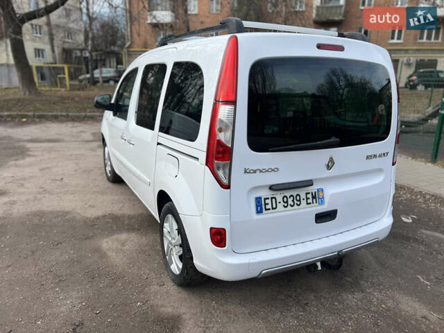 Белый Рено Кенгу, объемом двигателя 1.5 л и пробегом 265 тыс. км за 9800 $, фото 3 на Automoto.ua