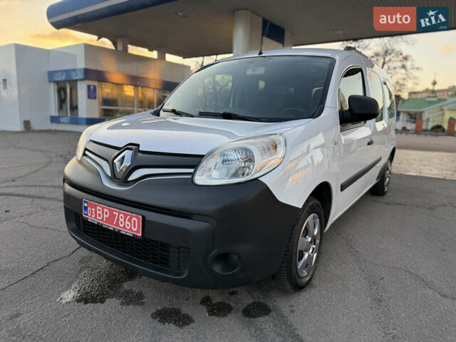 Белый Рено Кенгу, объемом двигателя 1.5 л и пробегом 190 тыс. км за 11799 $, фото 30 на Automoto.ua