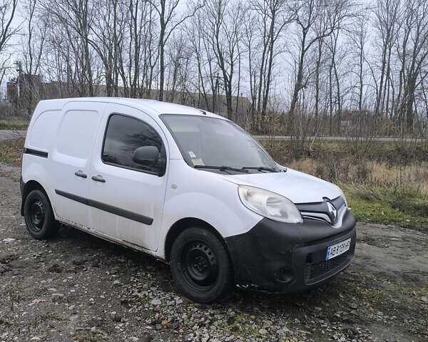 Белый Рено Кенгу, объемом двигателя 1.46 л и пробегом 385 тыс. км за 4200 $, фото 1 на Automoto.ua