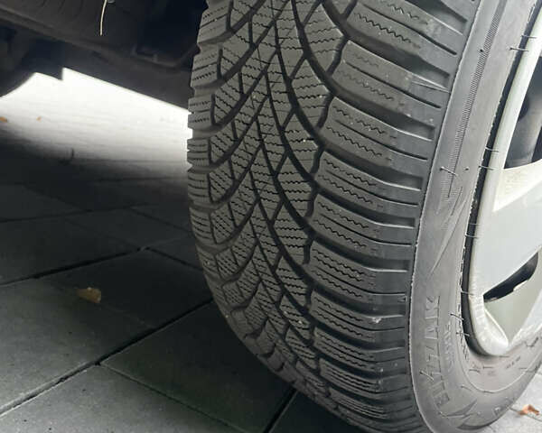 Білий Рено Кєнгу, об'ємом двигуна 0 л та пробігом 59 тис. км за 5800 $, фото 13 на Automoto.ua