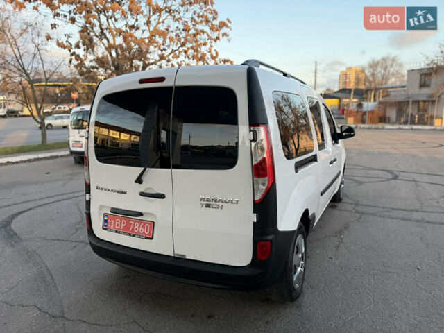 Белый Рено Кенгу, объемом двигателя 1.5 л и пробегом 190 тыс. км за 11799 $, фото 18 на Automoto.ua