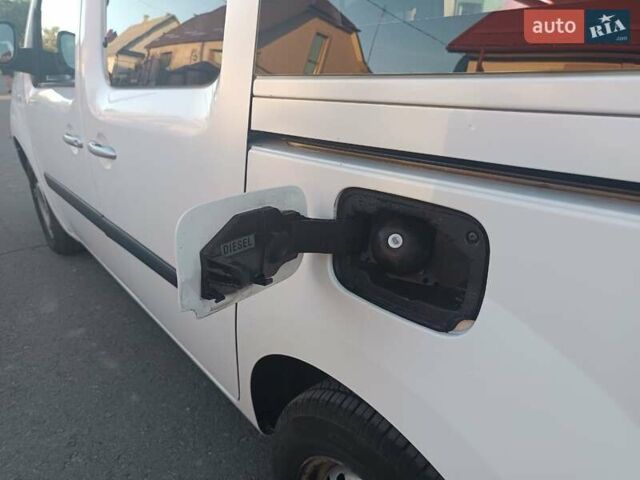 Рено Кєнгу 2014 у Дубно на Automoto.ua Білий Рено Кєнгу, об'ємом двигуна 1.46 л та пробігом 345 тис. км за 8800 $, фото 42 на Automoto.ua