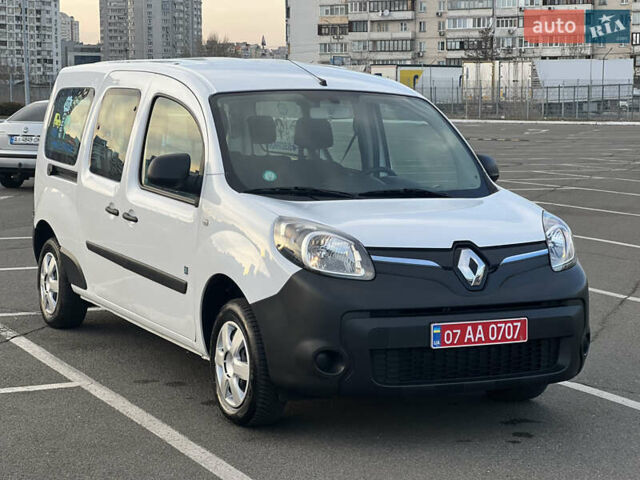 Белый Рено Кенгу, объемом двигателя 0 л и пробегом 69 тыс. км за 6500 $, фото 2 на Automoto.ua