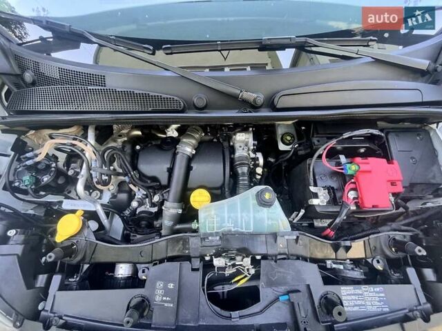 Белый Рено Кенгу, объемом двигателя 1.5 л и пробегом 63 тыс. км за 12300 $, фото 14 на Automoto.ua