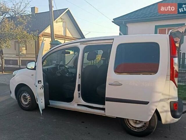 Рено Кєнгу 2014 у Дубно на Automoto.ua Білий Рено Кєнгу, об'ємом двигуна 1.46 л та пробігом 345 тис. км за 8800 $, фото 1 на Automoto.ua