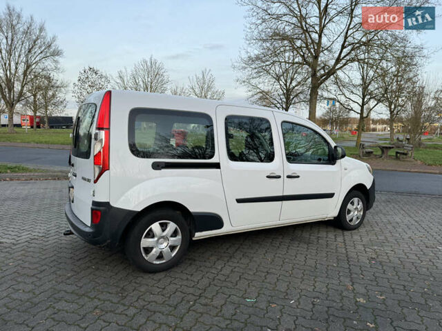 Белый Рено Кенгу, объемом двигателя 1.5 л и пробегом 186 тыс. км за 10699 $, фото 24 на Automoto.ua