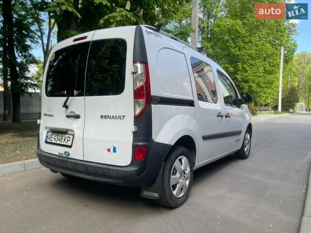 Білий Рено Кєнгу, об'ємом двигуна 1.5 л та пробігом 98 тис. км за 9500 $, фото 5 на Automoto.ua