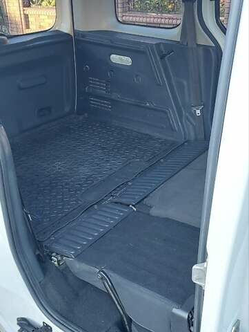 Рено Кєнгу 2014 у Дубно на Automoto.ua Білий Рено Кєнгу, об'ємом двигуна 1.46 л та пробігом 345 тис. км за 8800 $, фото 77 на Automoto.ua