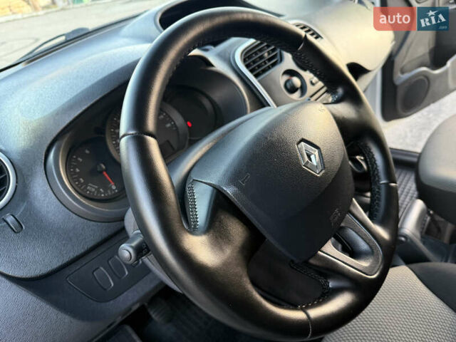 Белый Рено Кенгу, объемом двигателя 1.5 л и пробегом 190 тыс. км за 11799 $, фото 68 на Automoto.ua