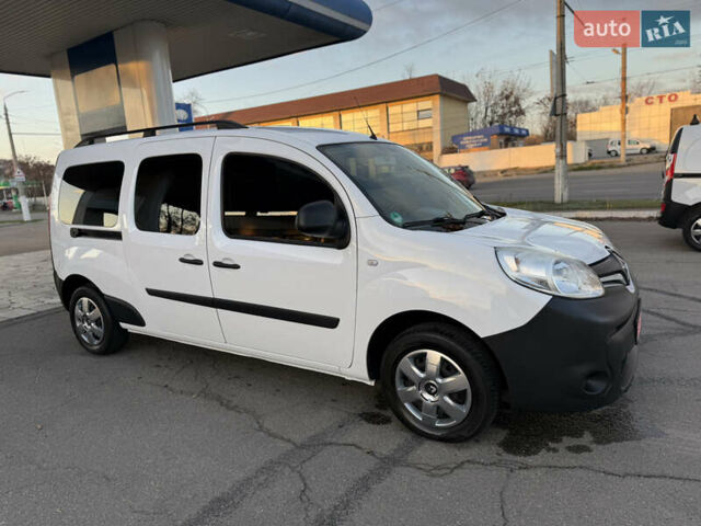 Белый Рено Кенгу, объемом двигателя 1.5 л и пробегом 190 тыс. км за 11799 $, фото 10 на Automoto.ua