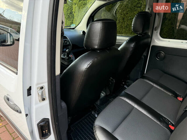 Білий Рено Кєнгу, об'ємом двигуна 1.5 л та пробігом 247 тис. км за 11700 $, фото 22 на Automoto.ua