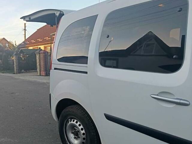 Рено Кєнгу 2014 у Дубно на Automoto.ua Білий Рено Кєнгу, об'ємом двигуна 1.46 л та пробігом 345 тис. км за 8800 $, фото 19 на Automoto.ua