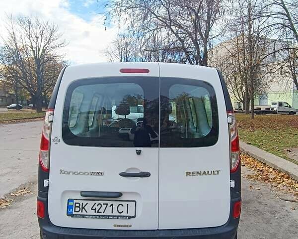 Белый Рено Кенгу, объемом двигателя 1.46 л и пробегом 146 тыс. км за 9200 $, фото 2 на Automoto.ua