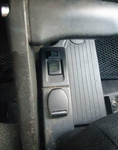 Белый Рено Кенгу, объемом двигателя 1.46 л и пробегом 347 тыс. км за 5500 $, фото 17 на Automoto.ua