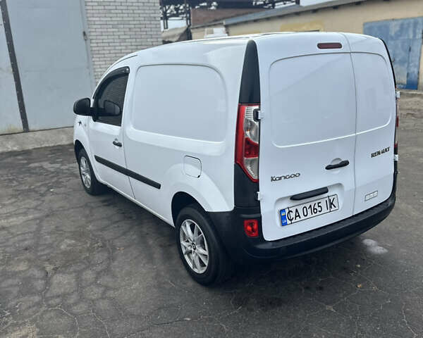 Белый Рено Кенгу, объемом двигателя 1.46 л и пробегом 295 тыс. км за 7500 $, фото 4 на Automoto.ua