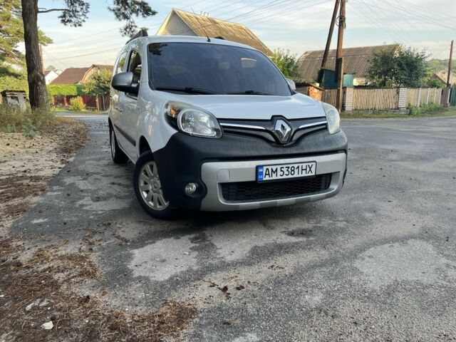 Белый Рено Кенгу, объемом двигателя 0 л и пробегом 250 тыс. км за 9700 $, фото 9 на Automoto.ua