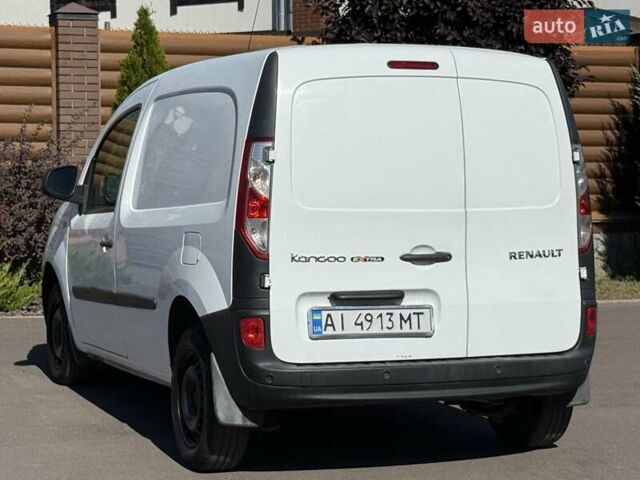 Белый Рено Кенгу, объемом двигателя 1.46 л и пробегом 230 тыс. км за 9499 $, фото 22 на Automoto.ua