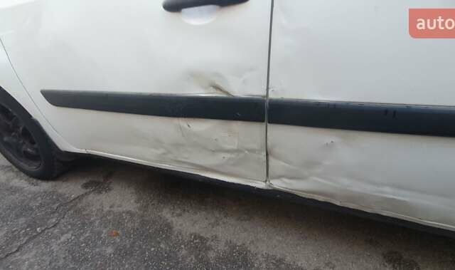 Белый Рено Кенгу, объемом двигателя 1.46 л и пробегом 347 тыс. км за 5500 $, фото 15 на Automoto.ua