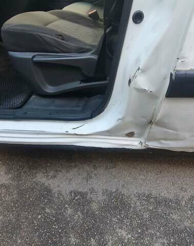 Белый Рено Кенгу, объемом двигателя 1.46 л и пробегом 347 тыс. км за 5500 $, фото 16 на Automoto.ua