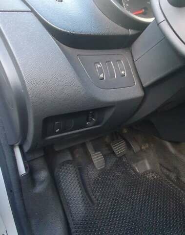 Белый Рено Кенгу, объемом двигателя 1.46 л и пробегом 347 тыс. км за 5500 $, фото 19 на Automoto.ua