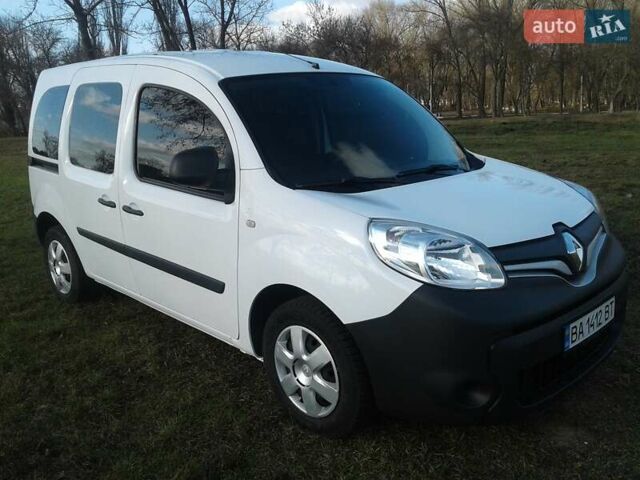 Белый Рено Кенгу, объемом двигателя 1.5 л и пробегом 186 тыс. км за 9400 $, фото 11 на Automoto.ua