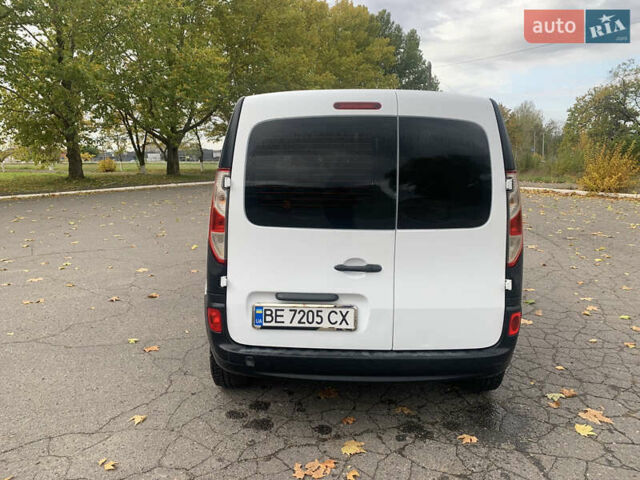 Рено Кєнгу 2015 у Новой Одессе на Automoto.ua Білий Рено Кєнгу, об'ємом двигуна 1.5 л та пробігом 250 тис. км за 8000 $, фото 4 на Automoto.ua