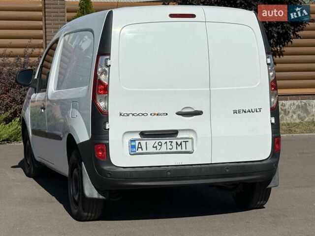 Белый Рено Кенгу, объемом двигателя 1.46 л и пробегом 230 тыс. км за 7300 $, фото 23 на Automoto.ua