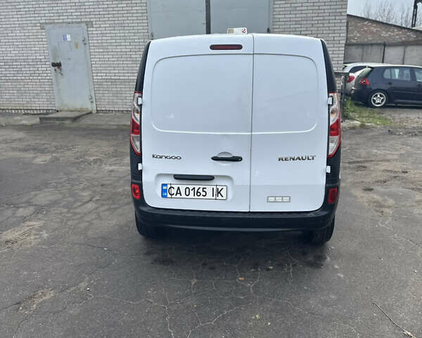 Белый Рено Кенгу, объемом двигателя 1.46 л и пробегом 295 тыс. км за 7500 $, фото 3 на Automoto.ua