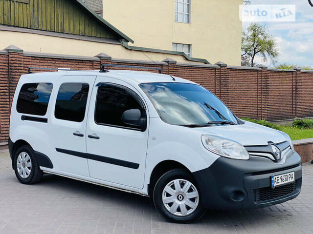 Белый Рено Кенгу, объемом двигателя 1.5 л и пробегом 310 тыс. км за 8000 $, фото 21 на Automoto.ua