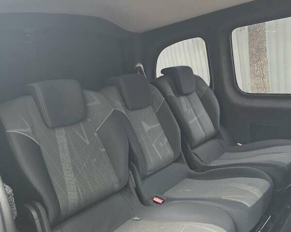 Белый Рено Кенгу, объемом двигателя 1.5 л и пробегом 207 тыс. км за 8800 $, фото 10 на Automoto.ua