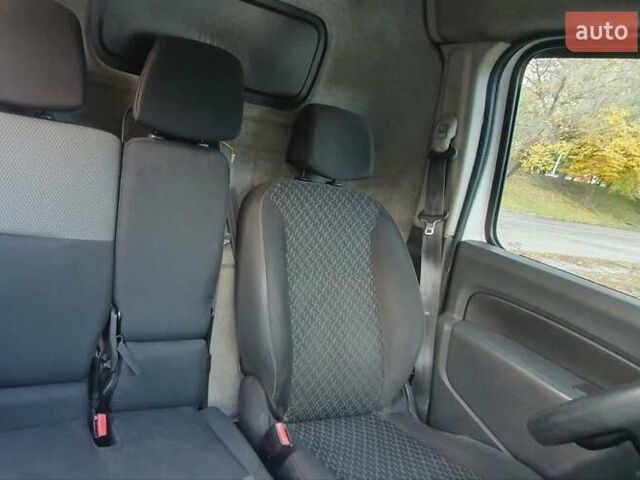 Белый Рено Кенгу, объемом двигателя 1.46 л и пробегом 347 тыс. км за 5500 $, фото 6 на Automoto.ua