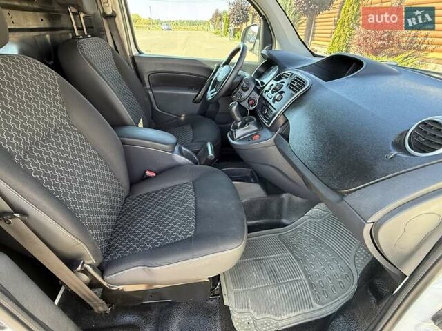 Белый Рено Кенгу, объемом двигателя 1.46 л и пробегом 230 тыс. км за 7300 $, фото 42 на Automoto.ua