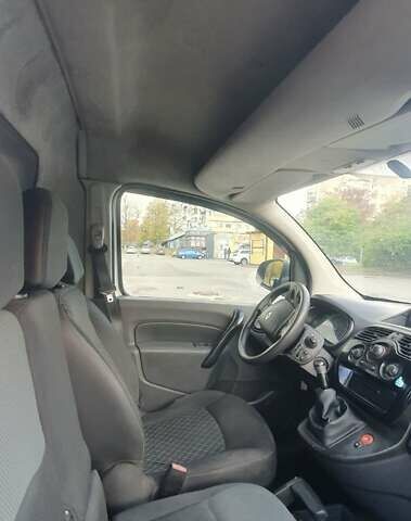 Белый Рено Кенгу, объемом двигателя 1.46 л и пробегом 347 тыс. км за 5500 $, фото 7 на Automoto.ua