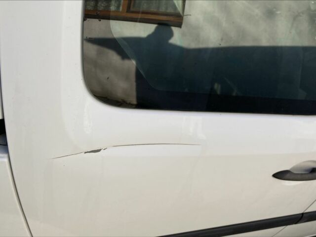 Білий Рено Кєнгу, об'ємом двигуна 1.5 л та пробігом 225 тис. км за 6500 $, фото 12 на Automoto.ua