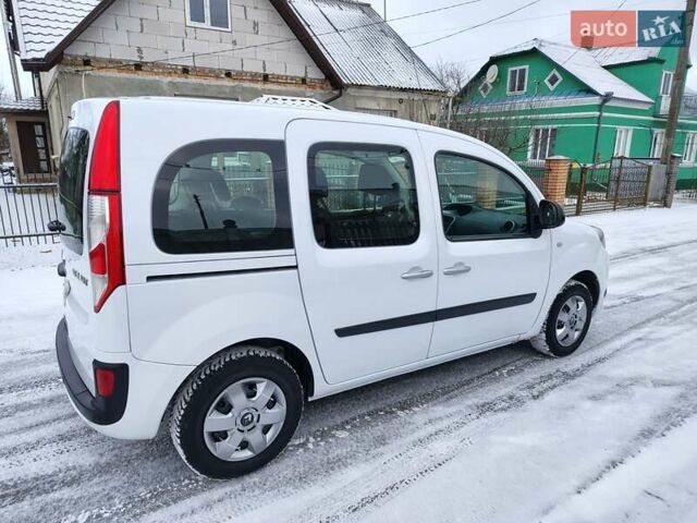 Белый Рено Кенгу, объемом двигателя 1.5 л и пробегом 283 тыс. км за 9500 $, фото 4 на Automoto.ua