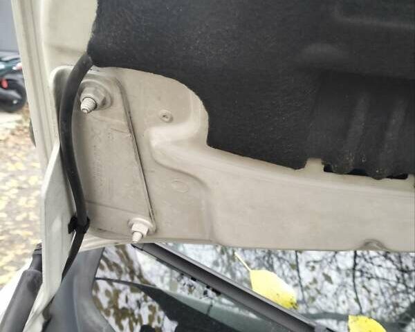 Белый Рено Кенгу, объемом двигателя 1.5 л и пробегом 244 тыс. км за 11200 $, фото 15 на Automoto.ua