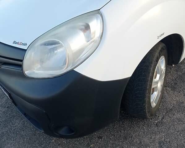 Белый Рено Кенгу, объемом двигателя 1.46 л и пробегом 199 тыс. км за 7300 $, фото 41 на Automoto.ua