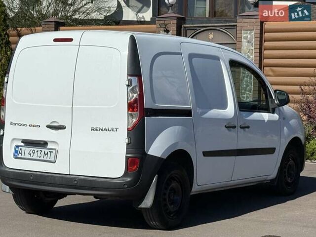 Белый Рено Кенгу, объемом двигателя 1.46 л и пробегом 230 тыс. км за 7300 $, фото 32 на Automoto.ua