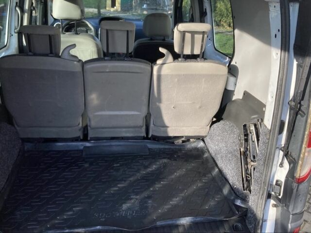 Білий Рено Кєнгу, об'ємом двигуна 1.5 л та пробігом 225 тис. км за 6500 $, фото 11 на Automoto.ua