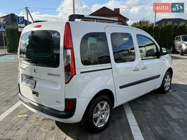 Белый Рено Кенгу, объемом двигателя 1.5 л и пробегом 235 тыс. км за 10900 $, фото 4 на Automoto.ua