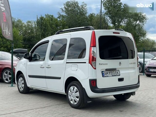 Белый Рено Кенгу, объемом двигателя 1.5 л и пробегом 239 тыс. км за 10399 $, фото 18 на Automoto.ua